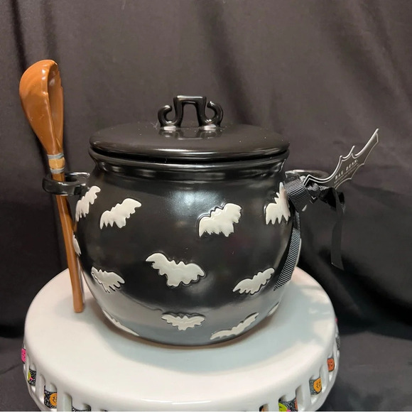 Rae Dunn Halloween 2024 Artisan Collection Ceramic Potion Cauldron Canister - Picture 4 of 13